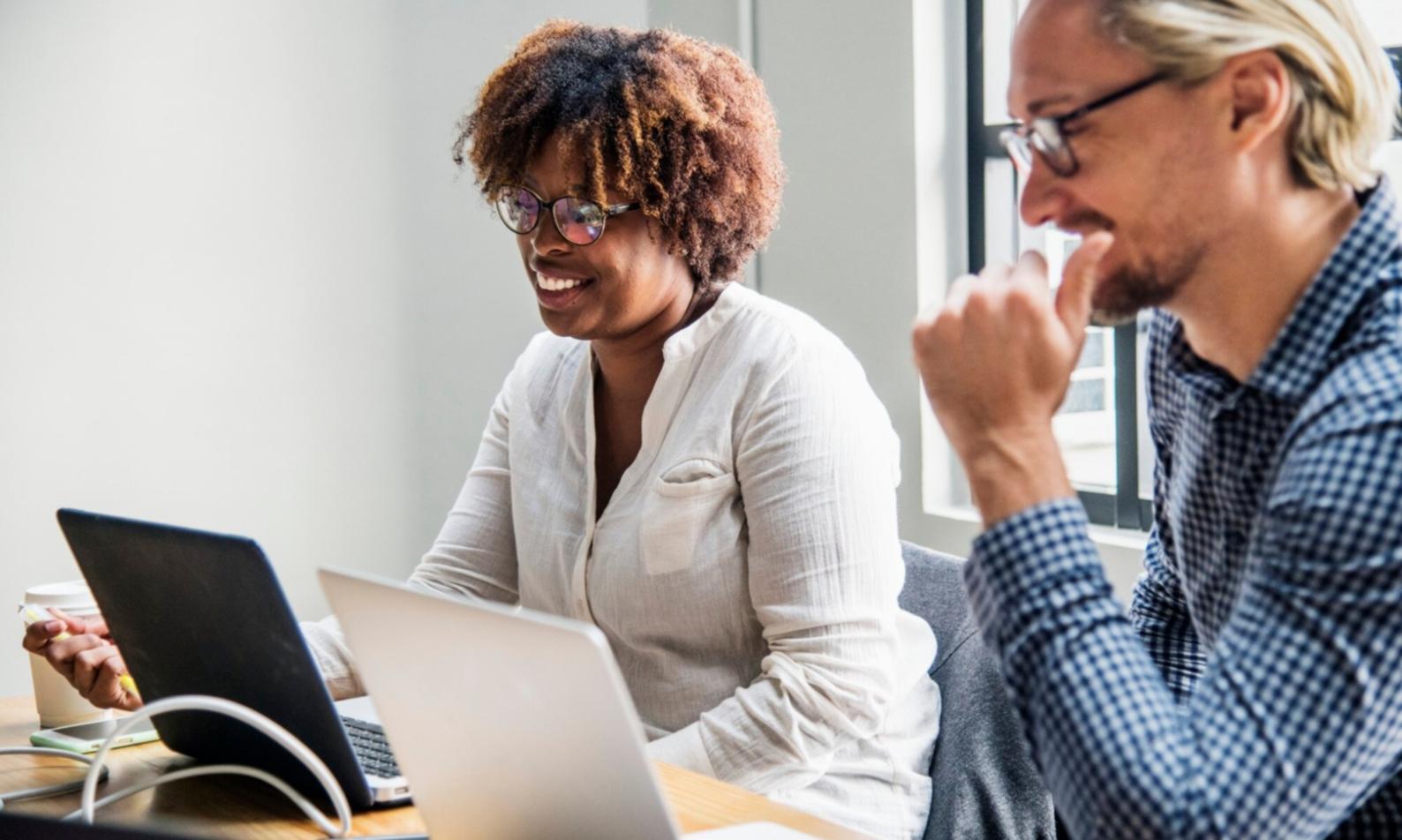 Diverse learning environment with students using various devices and learning methods